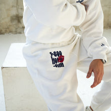 Load image into Gallery viewer, LE SSERAFIM - 1-800-Hot-n-Fun