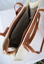 Load image into Gallery viewer, BTS V - FRI(END)S Tote (In-Stocks)
