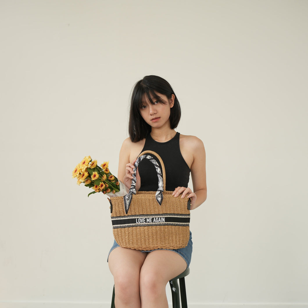 BTS V - Love Me Again Tote (In-Stocks)